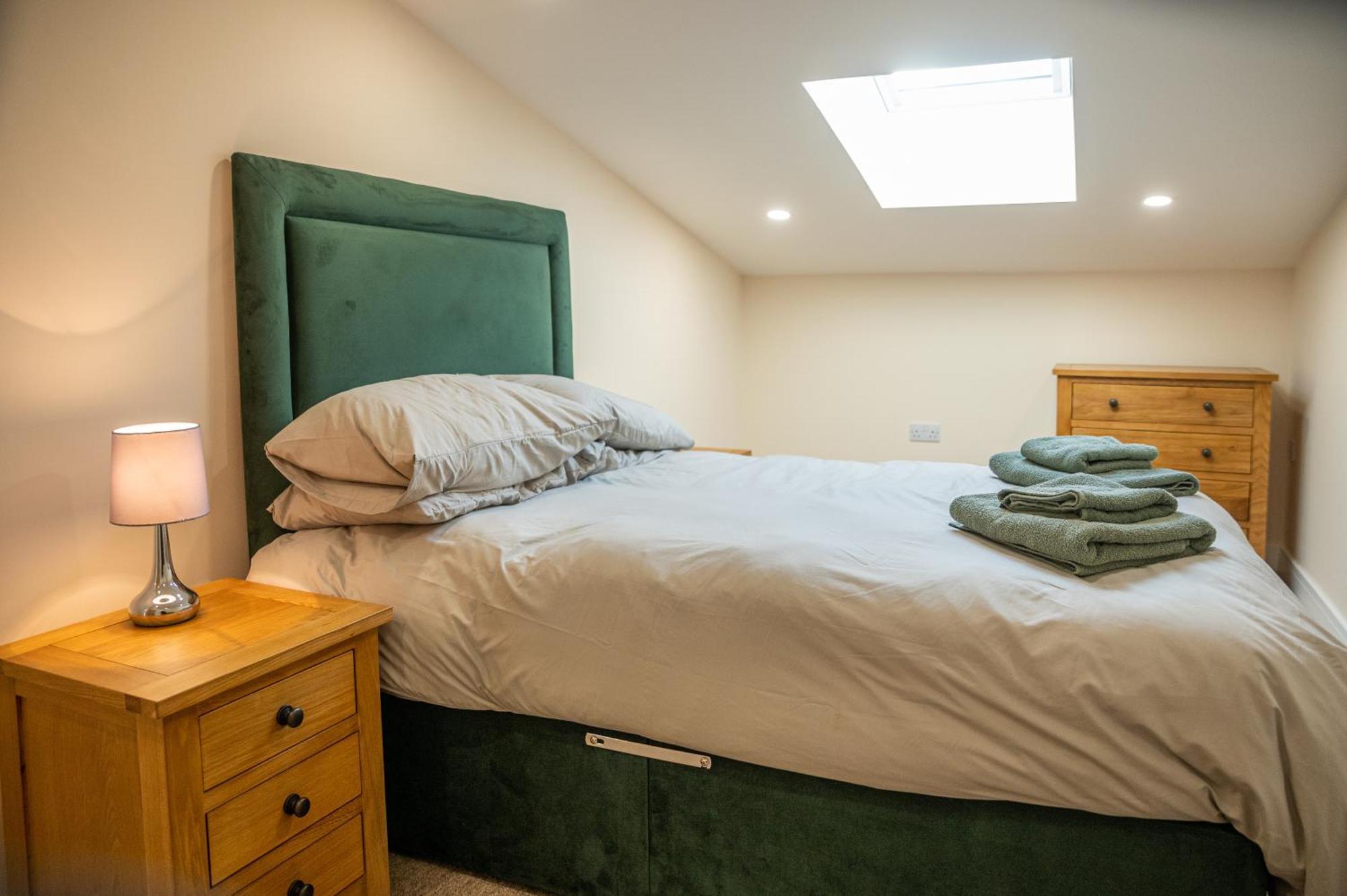 Ferienwohnung Bears Court Cheltenham Exterior foto